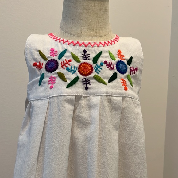 Girls’ Hand-Embroidered Cotton Sundress White Size 4 - Picture 4 of 7